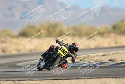 media/Dec-07-2025-CVMA (Sun) [[3e7d2de5dc]]/Race 17-Amateur Formula Middleweight/